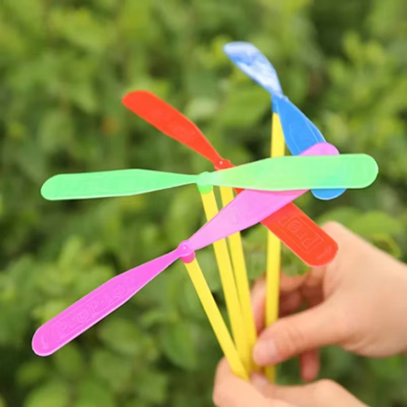 LED Leuchtende Bambus-Libelle  – Kids Outdoor Movie Night Bewertung und Preis